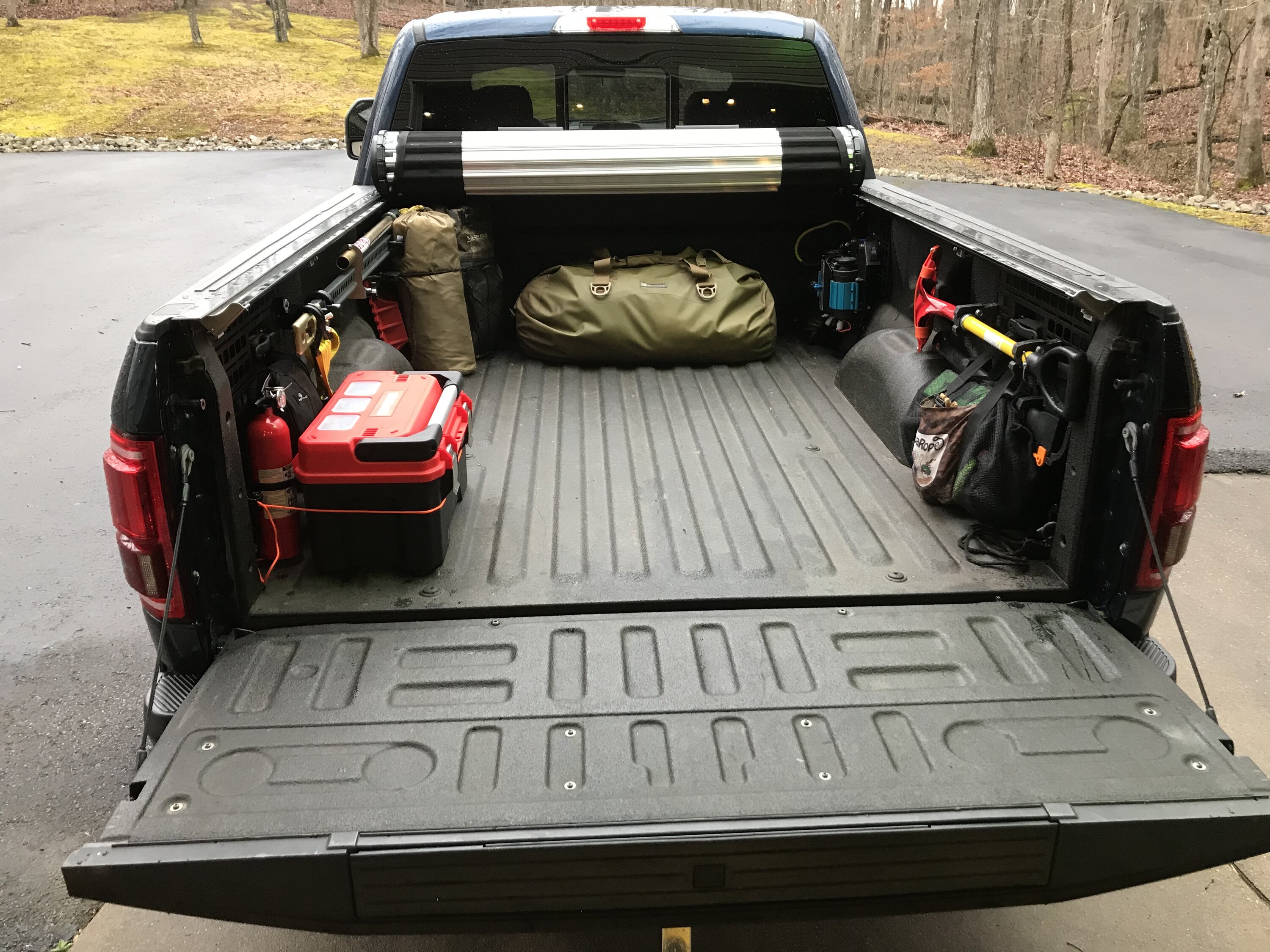 Ford Bronco Found a pretty cool onboard tool kit 1000003252