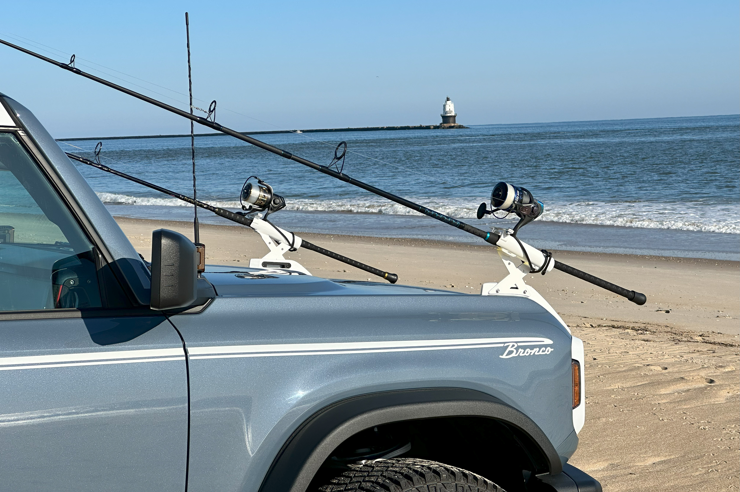 Ford Bronco Custom White Fender Mount Fishing Rod Holders for Heritage Edition IMG_1576 copy