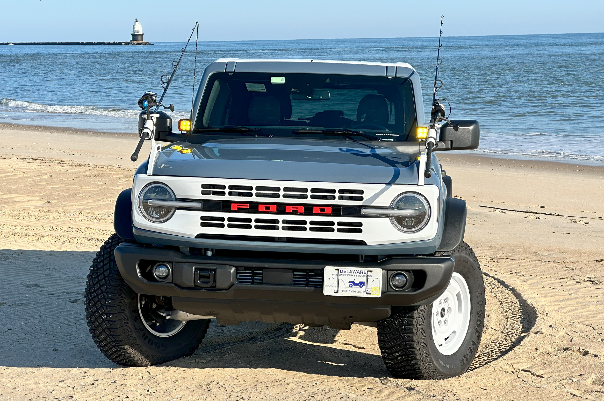 Ford Bronco Custom White Fender Mount Fishing Rod Holders for Heritage Edition IMG_1577 copy