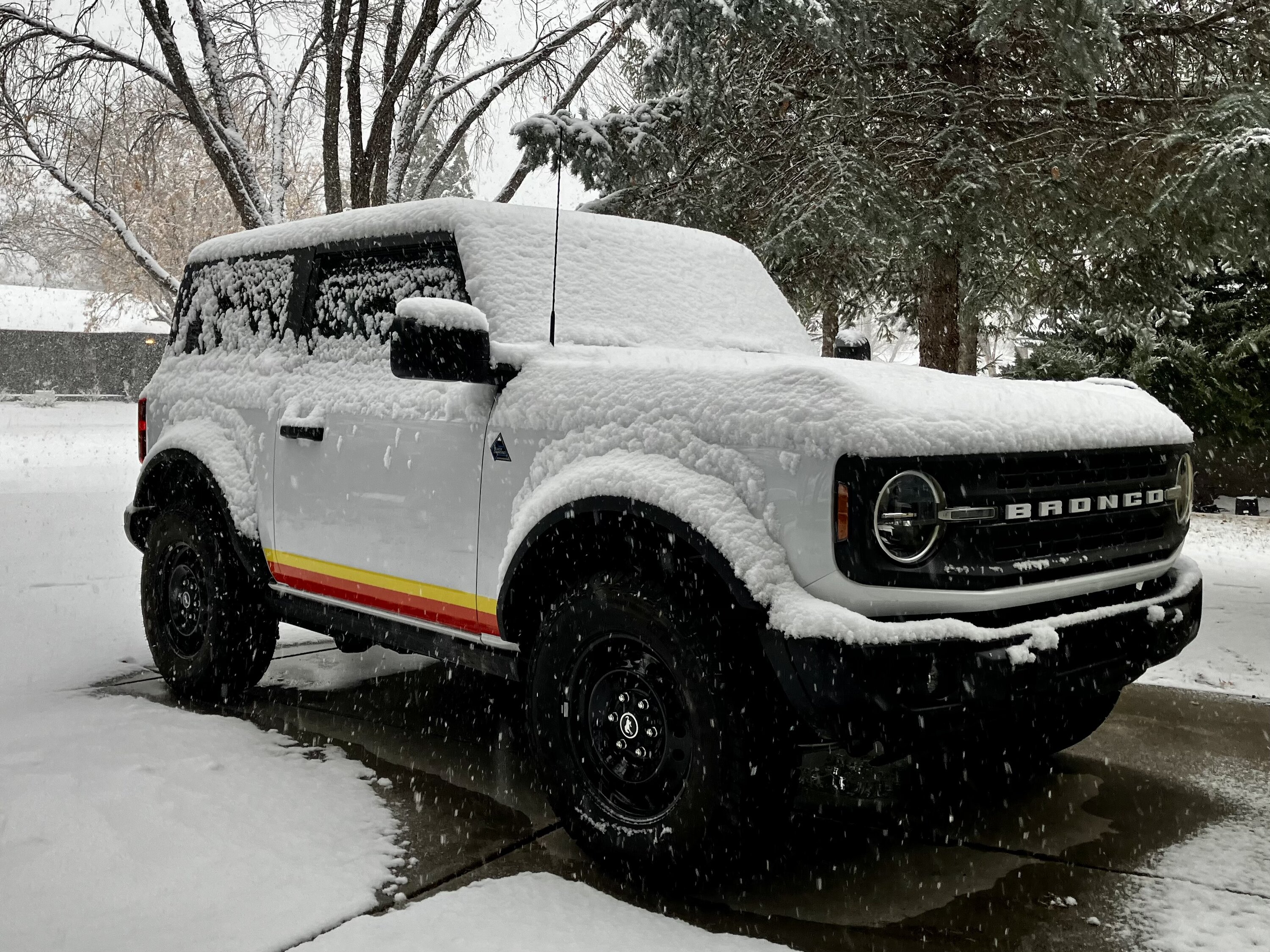 Ford Bronco Happy Wednesday!!! Let's see those 🥶 Ice / Sn❄w photos!!! IMG_2059