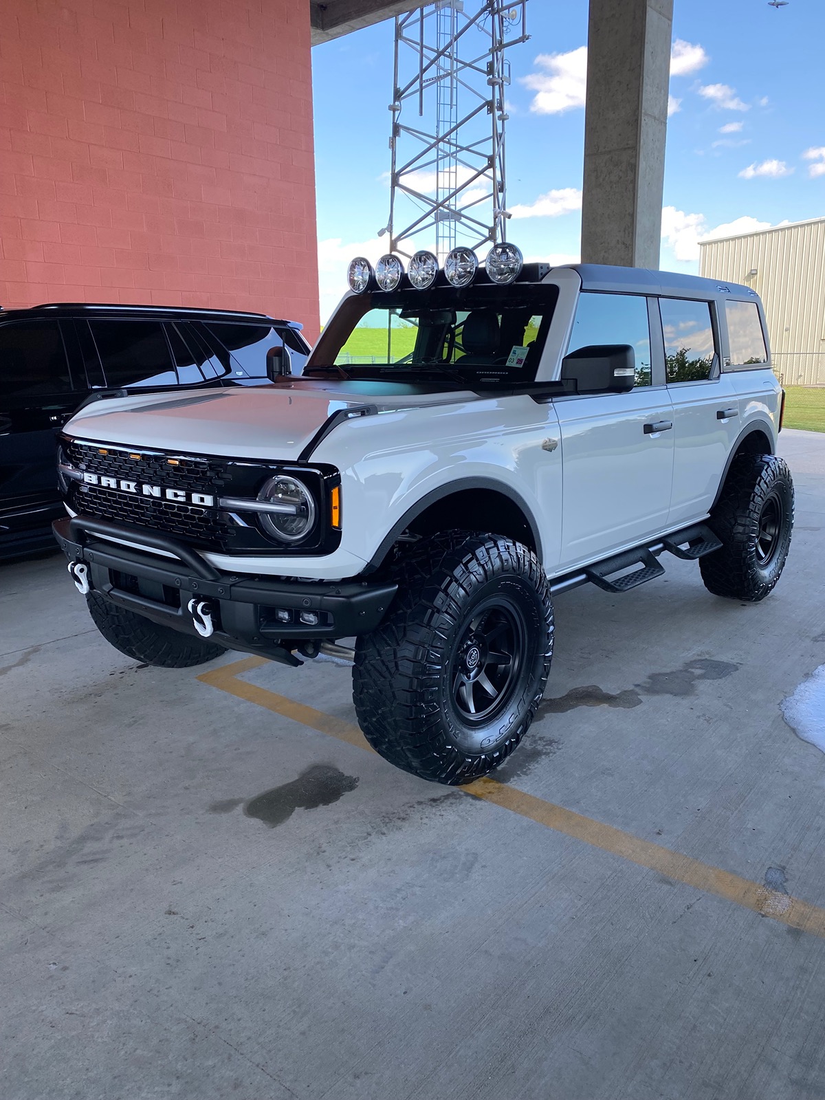 Ford Bronco Aftermarket Hard Tops - please share pics and experience IMG_3106