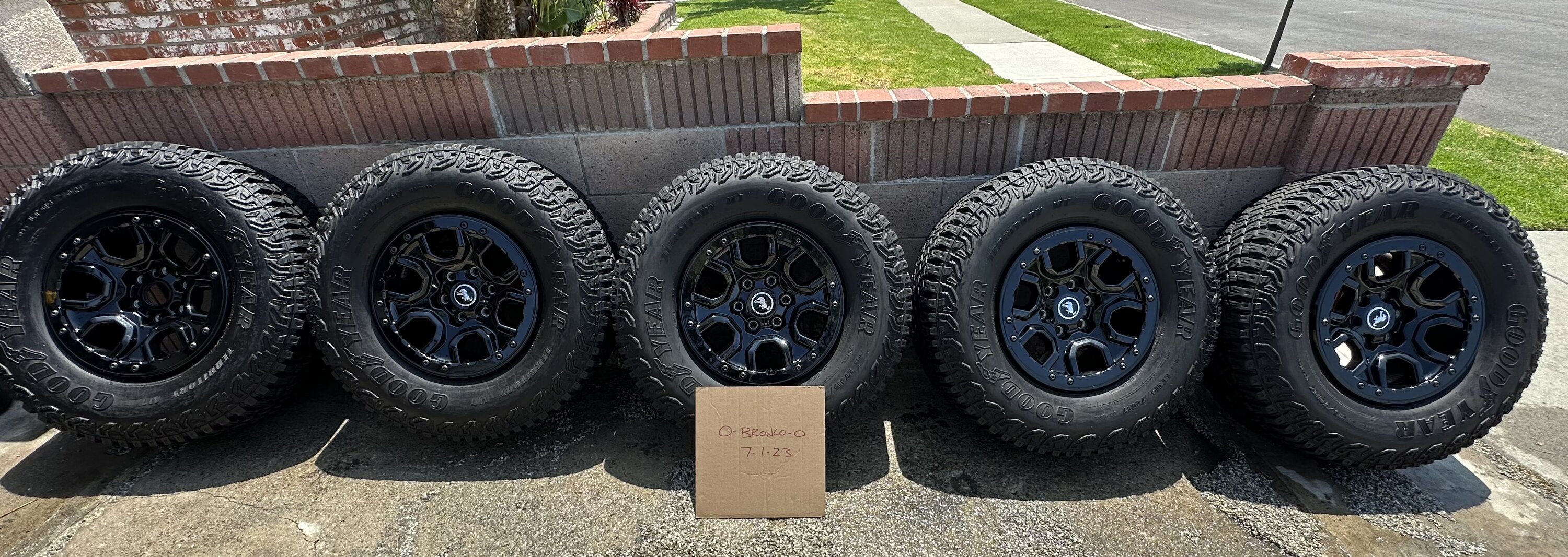 Ford Bronco SOLD——Wildtrak/Badlands Sasquatch Wheels & Tires -Garden Grove IMG_3388