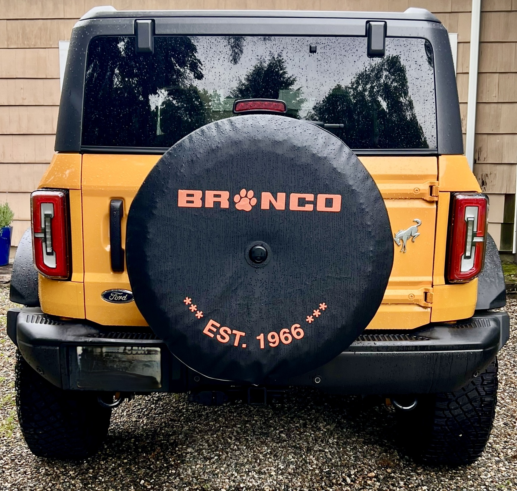 Ford Bronco CYBER ORANGE Bronco Club IMG_4591
