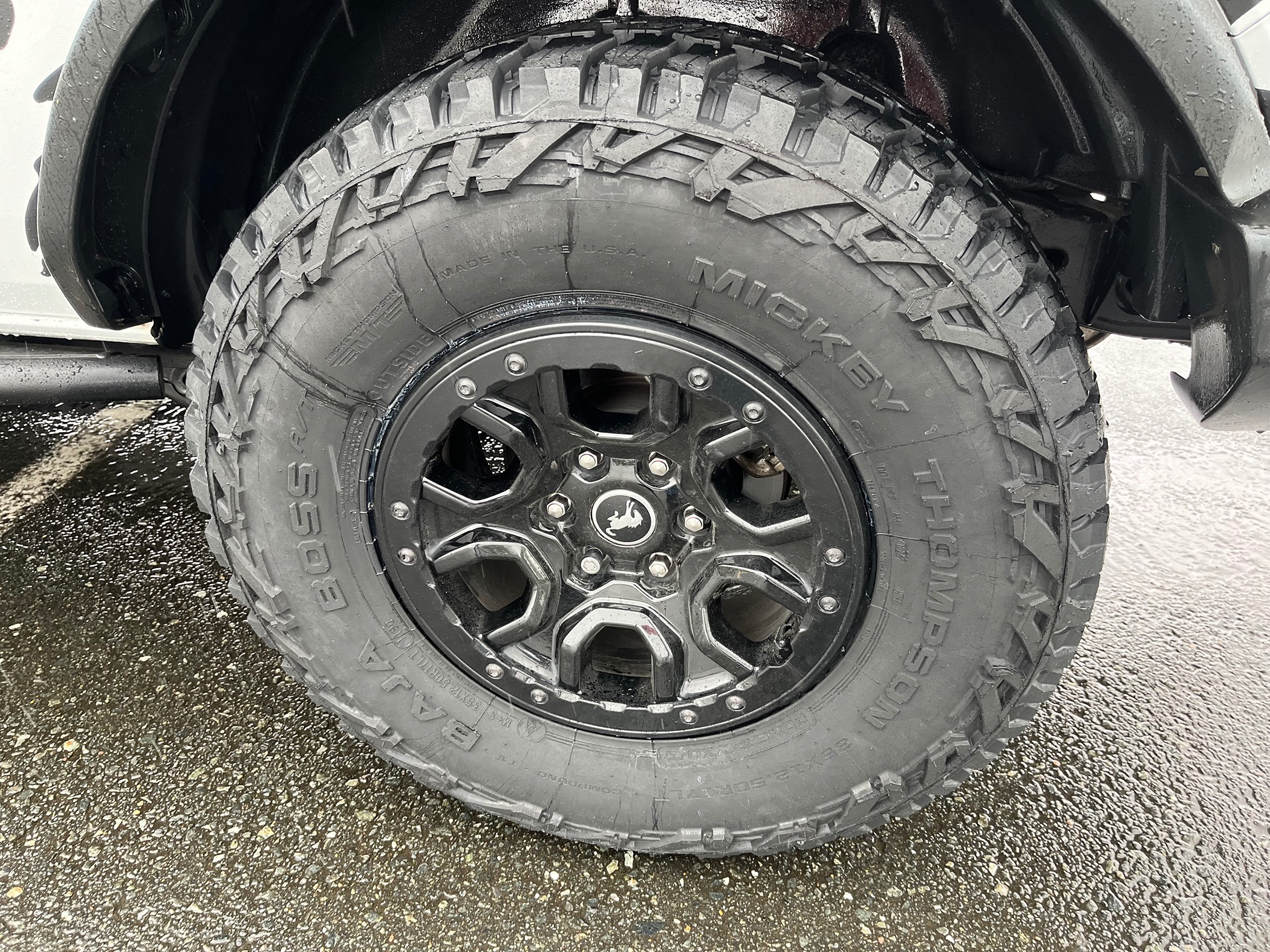 Ford Bronco Show us your installed wheel / tire upgrades here! (Pics) IMG_5231