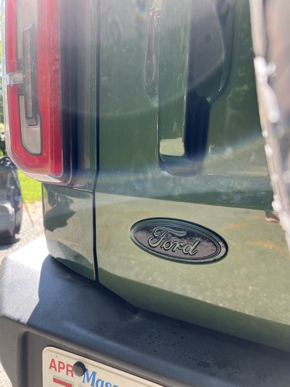 Ford Emblem painting DIY  Bronco6G - 2021+ Ford Bronco & Bronco Raptor  Forum, News, Blog & Owners Community