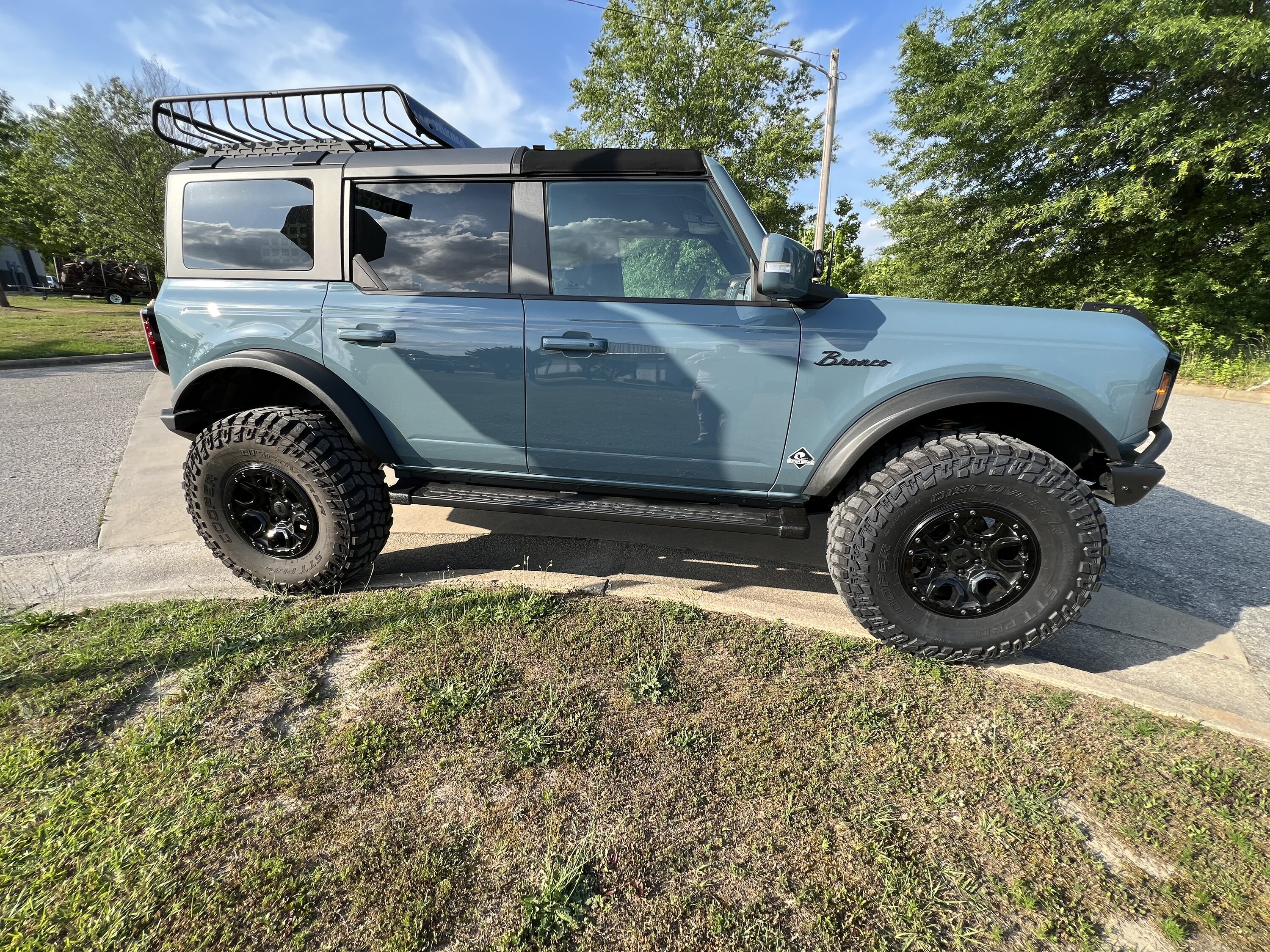 Ford Bronco Show us your installed wheel / tire upgrades here! (Pics) IMG_7505