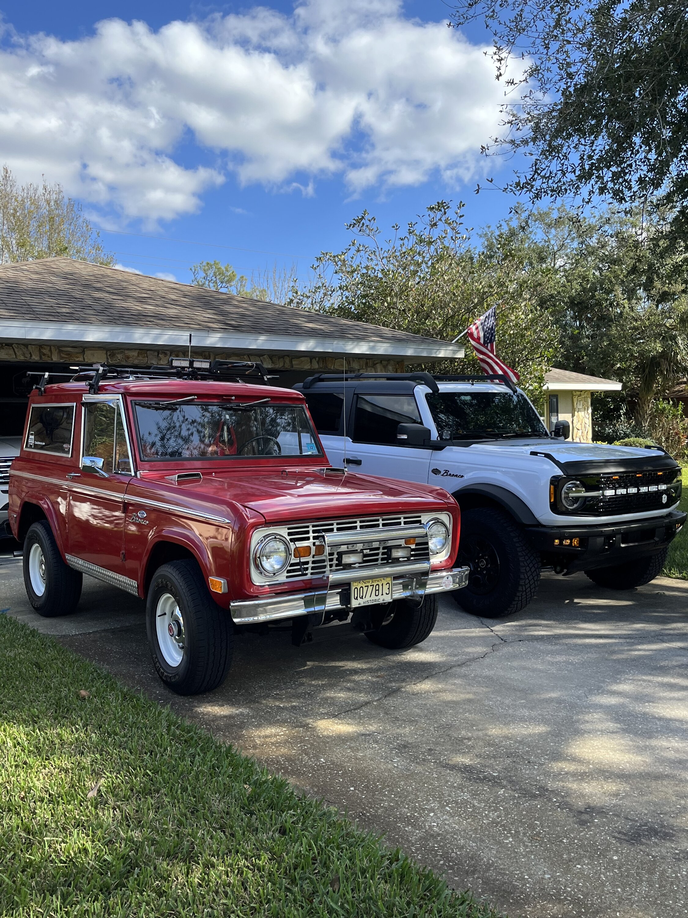 Ford Bronco Post your Bronco's garage mates! IMG_8282
