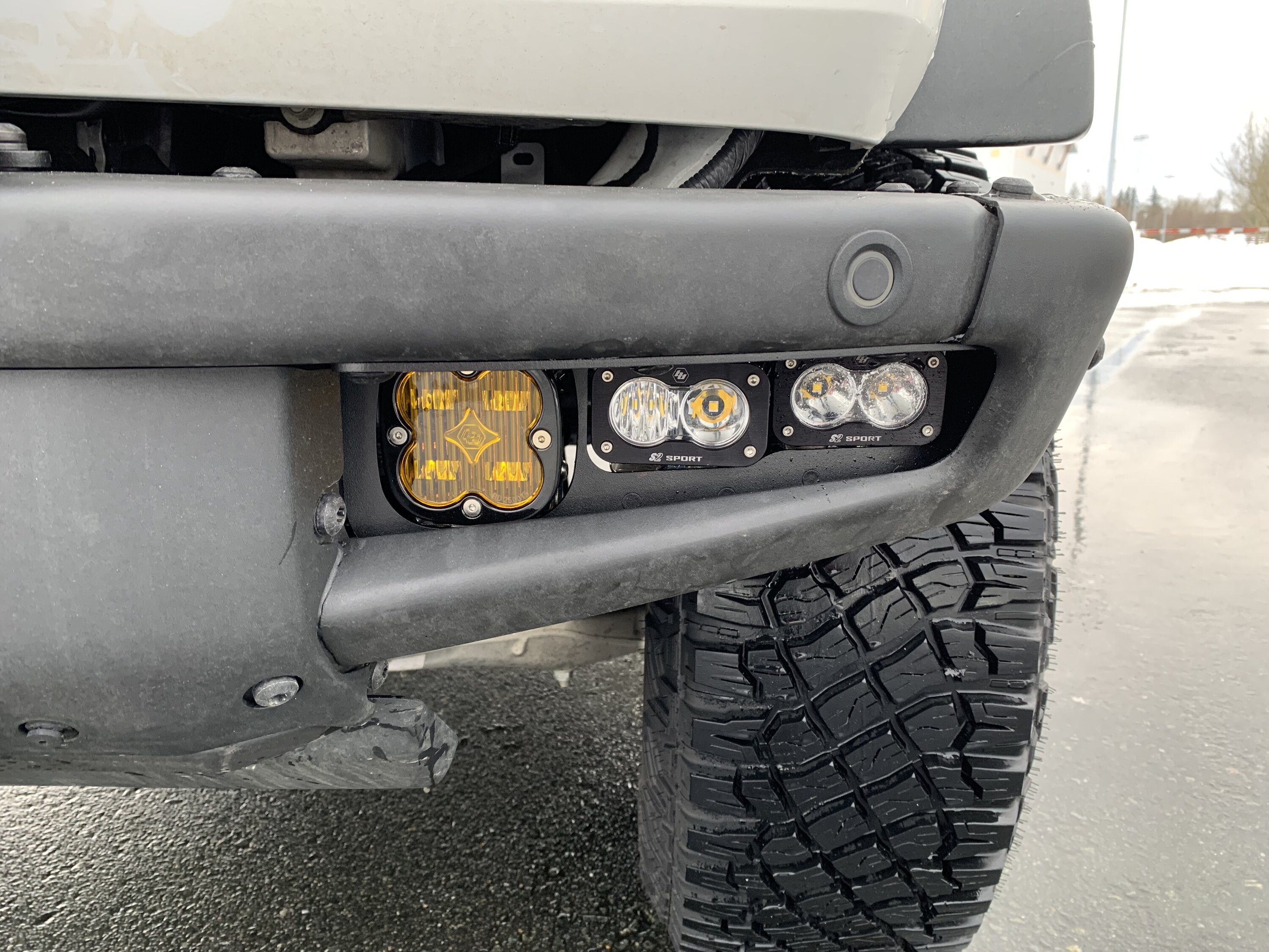 Ford Bronco Amber or White fog lights? IMG_8928