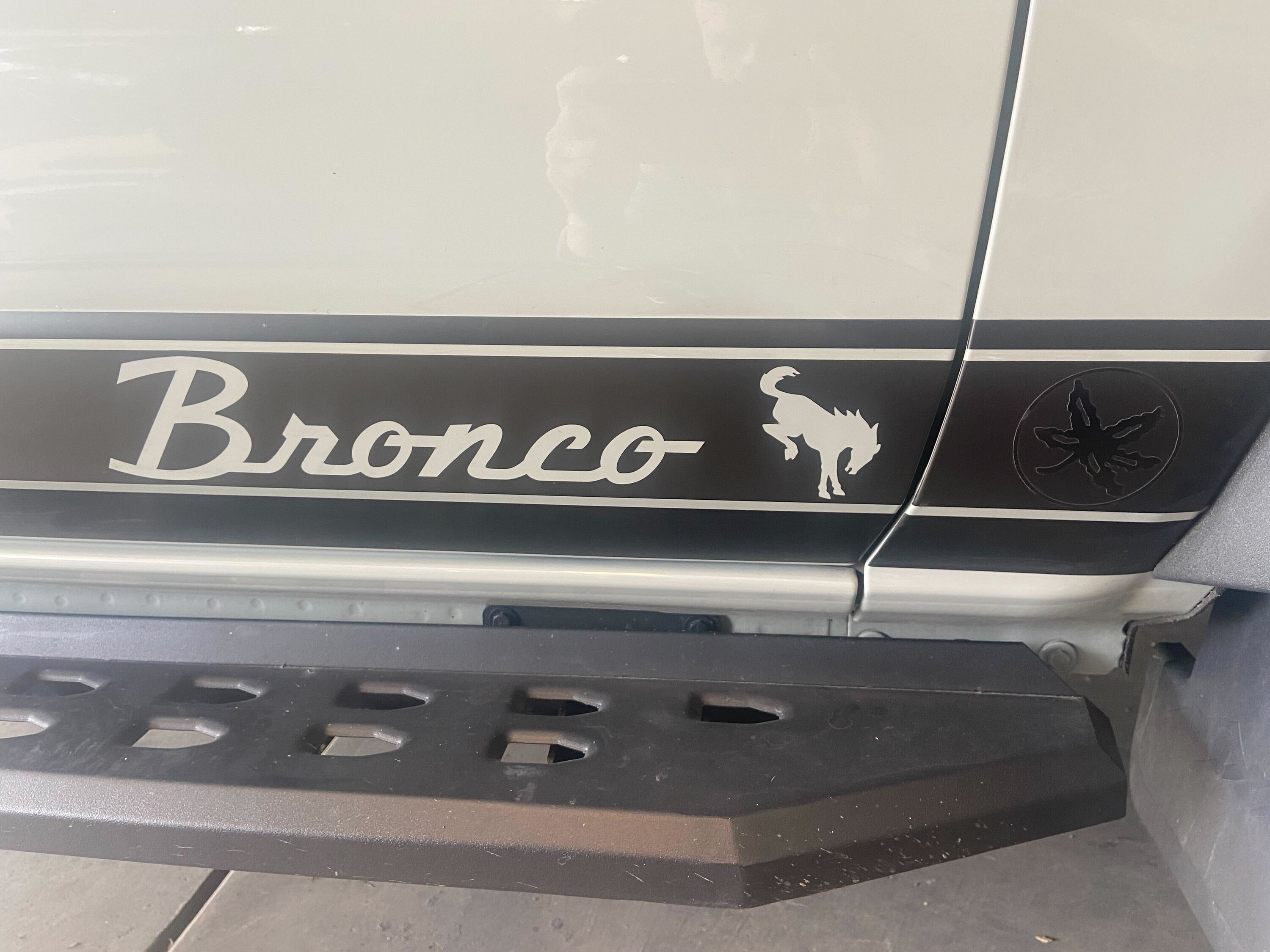 Ford Bronco Put any cool / unique vinyl decals on your Bronco?  Let's see them! IMG_9670