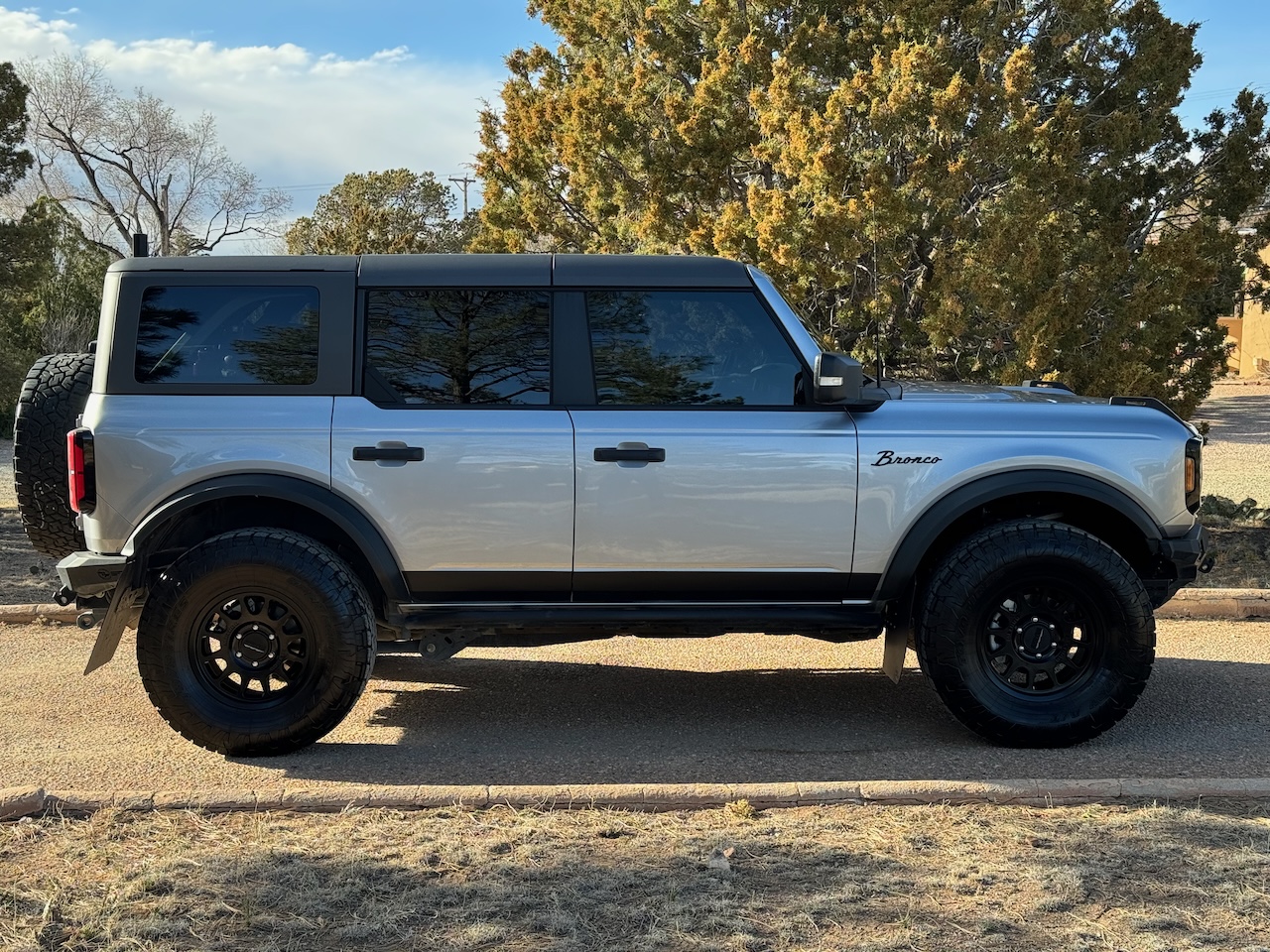Ford Bronco Show us your installed wheel / tire upgrades here! (Pics) IMG_2102