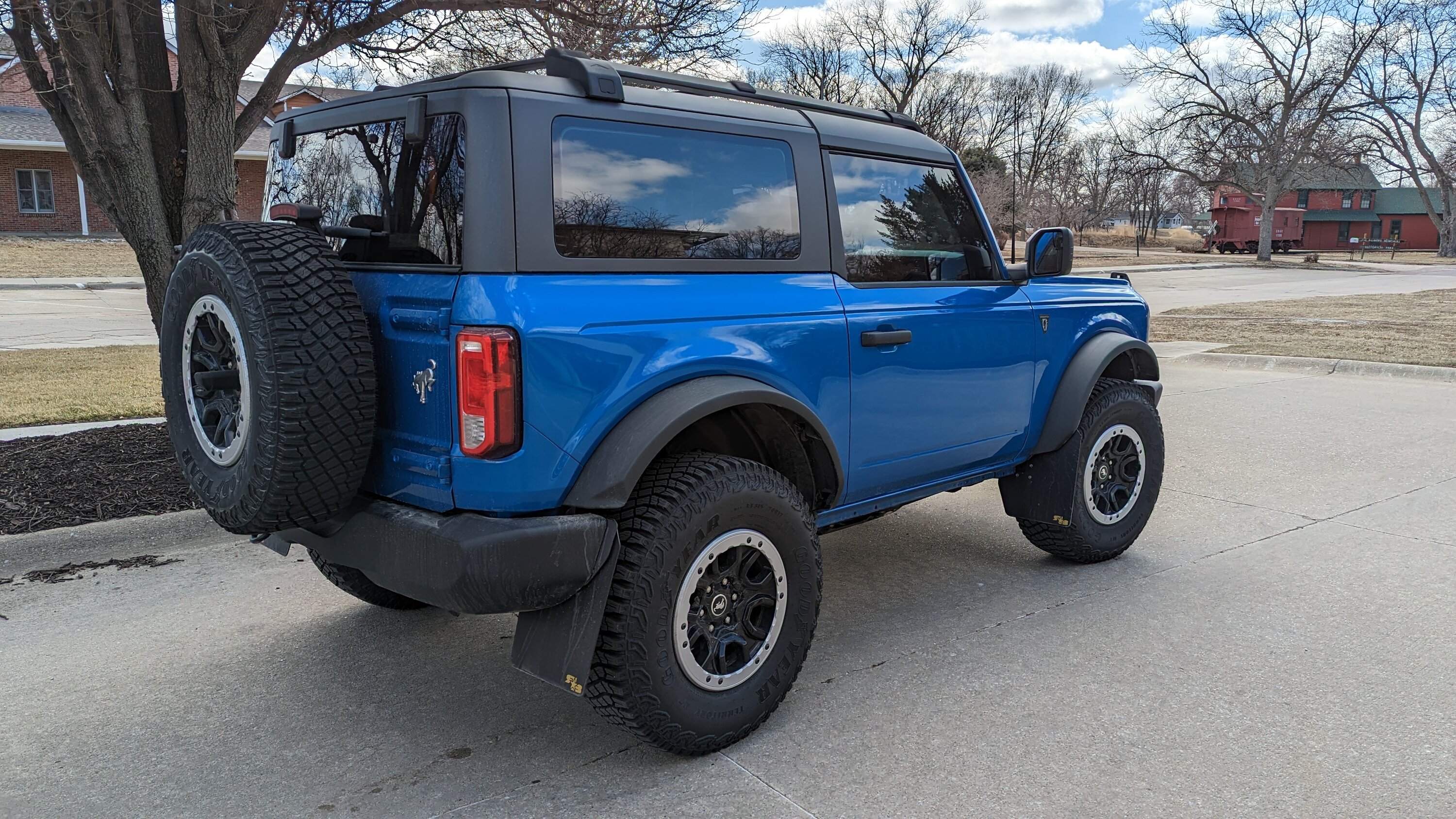 Ford Bronco Tint reference gallery -- post your Bronco pics & specs 📸 😎 PXL_20230318_200608296