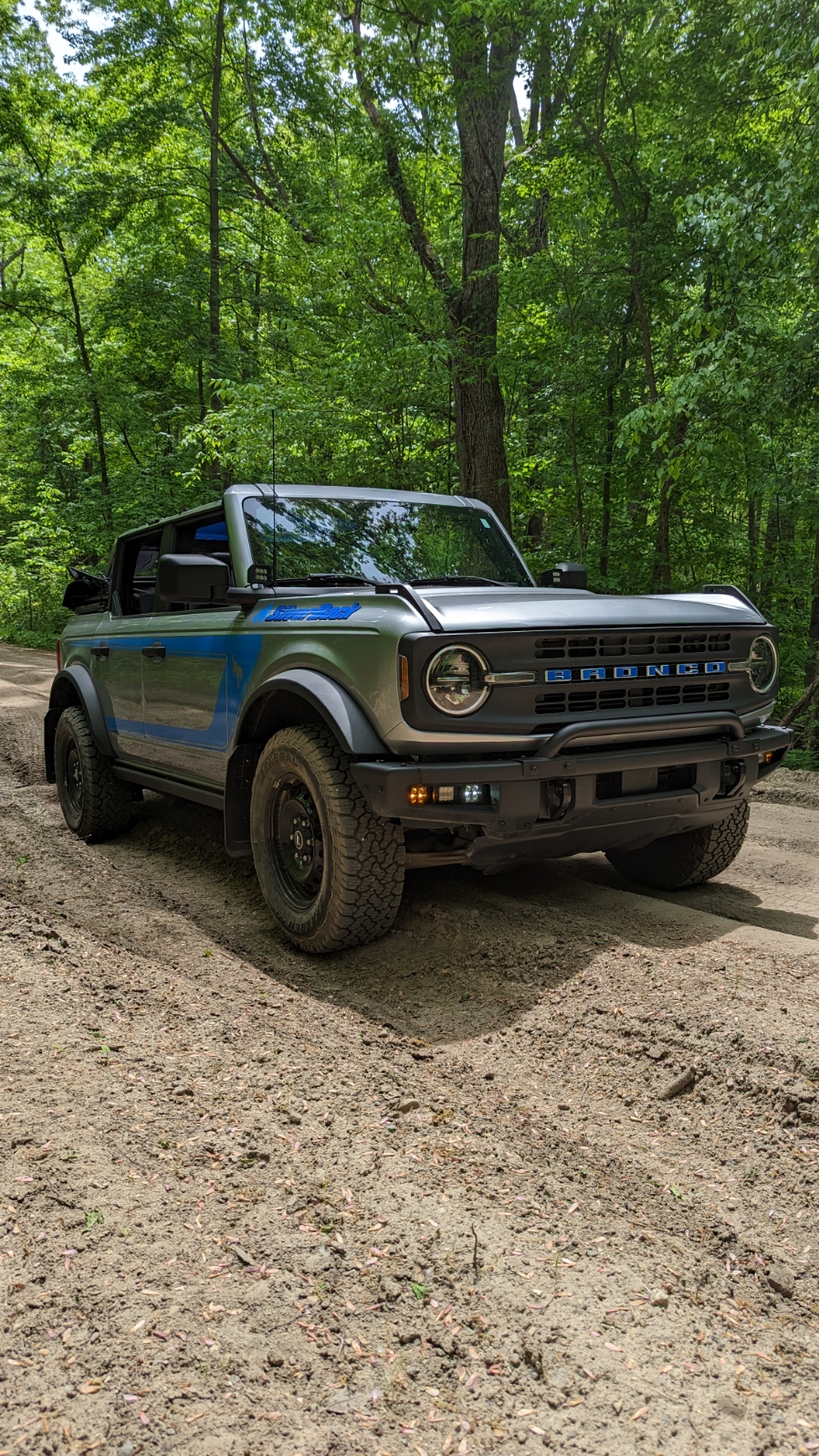 Installed 33 inch tires on stock Base rims - no mods required  Bronco6G -  2021+ Ford Bronco & Bronco Raptor Forum, News, Blog & Owners Community
