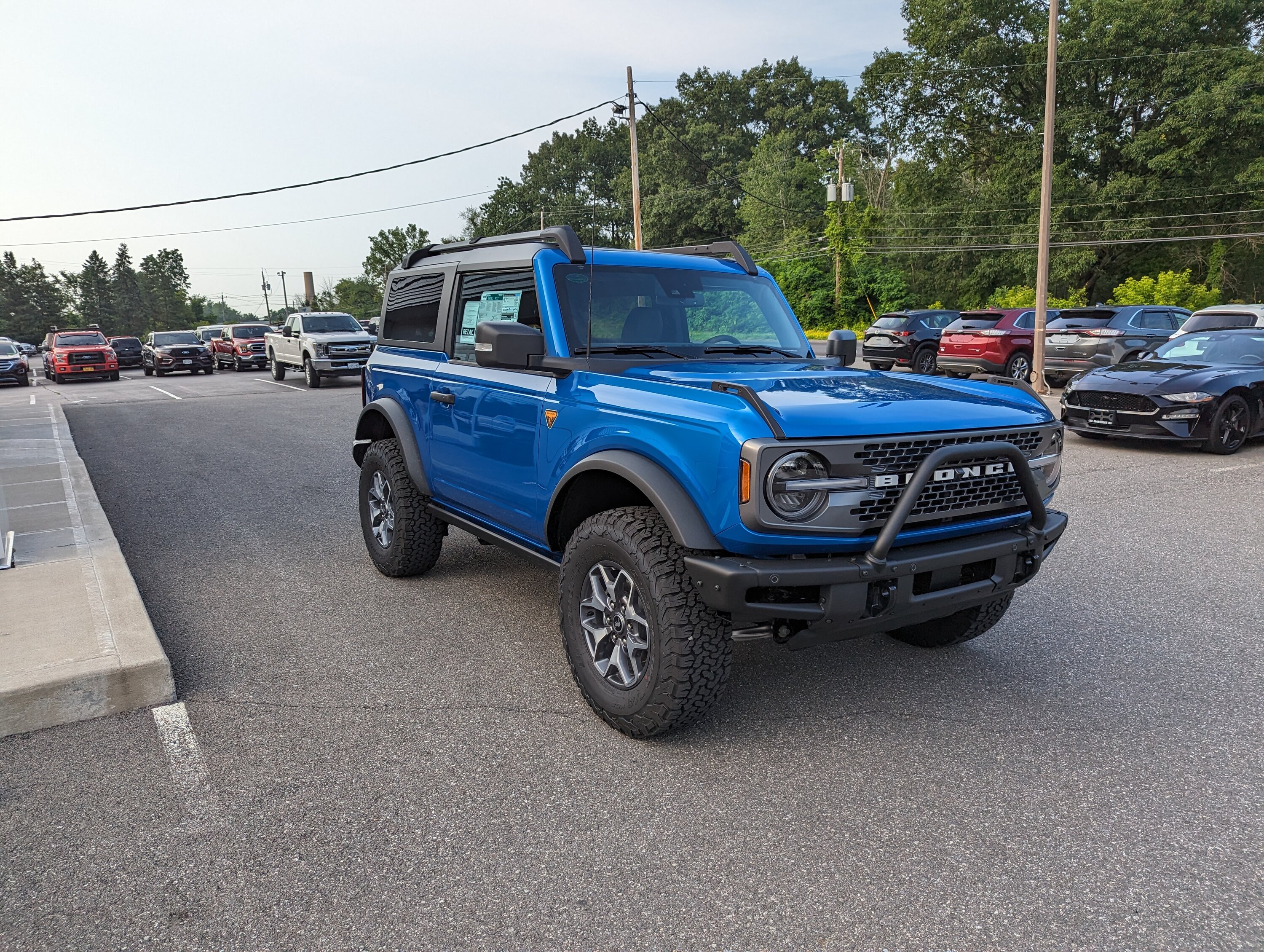 Ford Bronco VELOCITY BLUE Bronco Club PXL_20230705_221732215