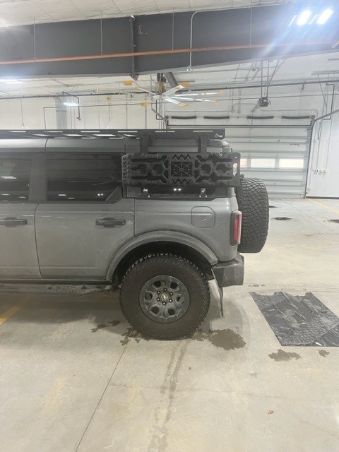 Ford Bronco Recovery boards mounted on Pak Rax r1
