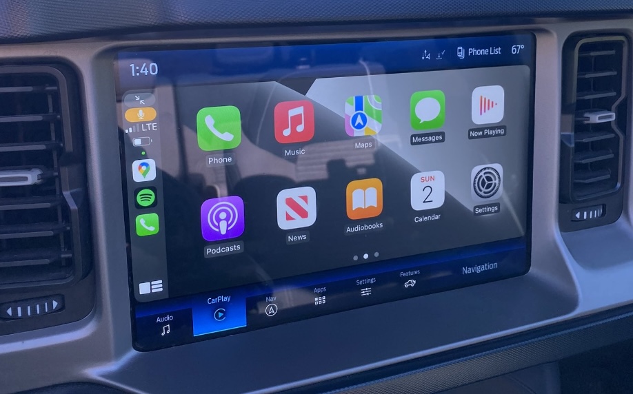 Full Screen mode for Apple CarPlay