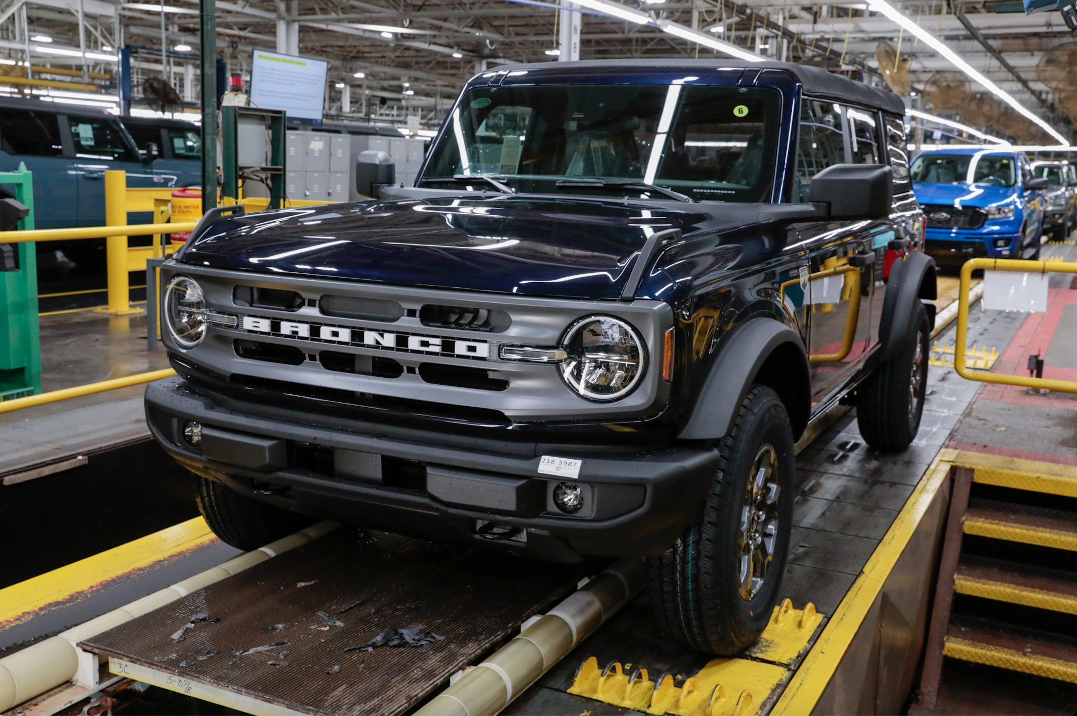 Ford Bronco Then & Now: show your assembly line Bronco and current Bronco picture Screen Shot 2023-01-21 at 12.04.03 PM