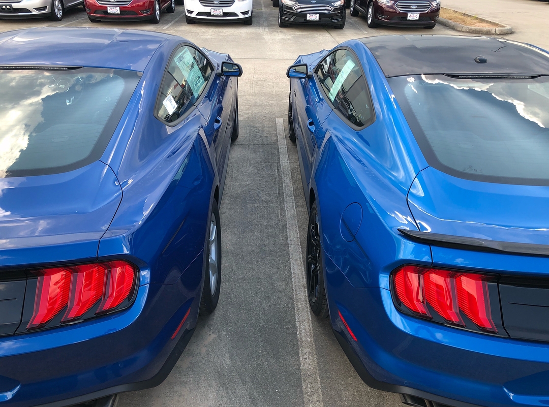 Ford Bronco Velocity Blue Imagined on 2 Door Bronco Screenshot_20180714-191815_Instagram