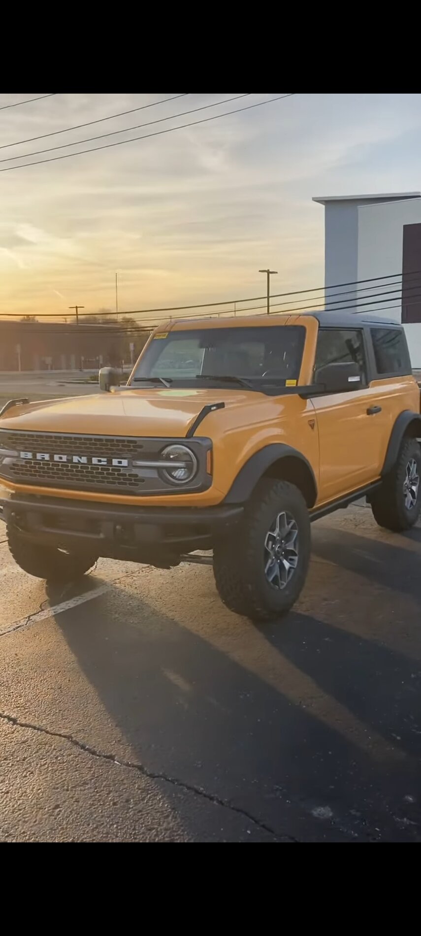 Ford Bronco In the wild: Cyber Orange 2dr Badlands w/ base wheels Screenshot_20201209-040254_YouTube