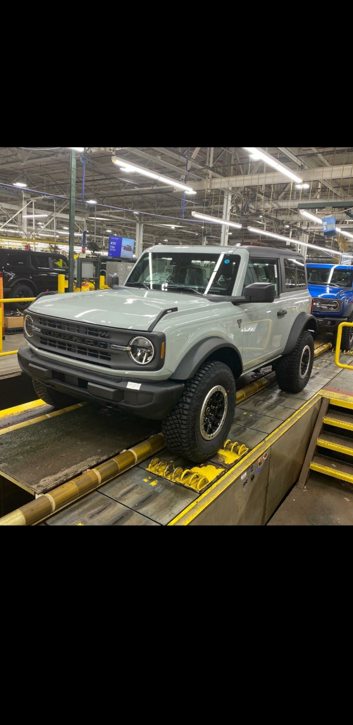 Ford Bronco Never got your assembly line photo?  Maybe someone has a match! Screenshot_20231107-061239_Gallery