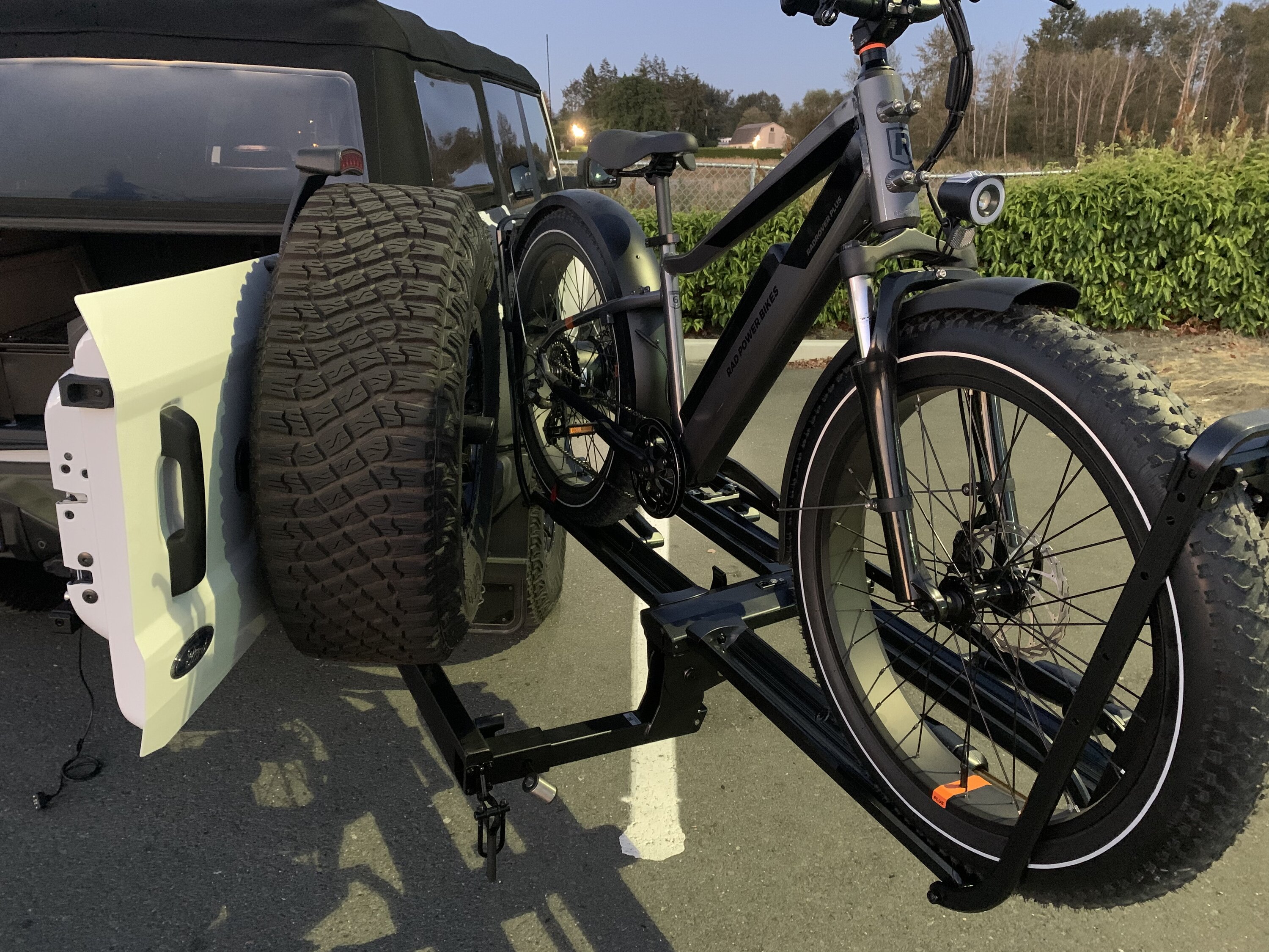 Ford Bronco Kuat Piston Pro X Bike Rack + Pivot Pro 2.0 Hitch Extension tempimagerdmmg7-