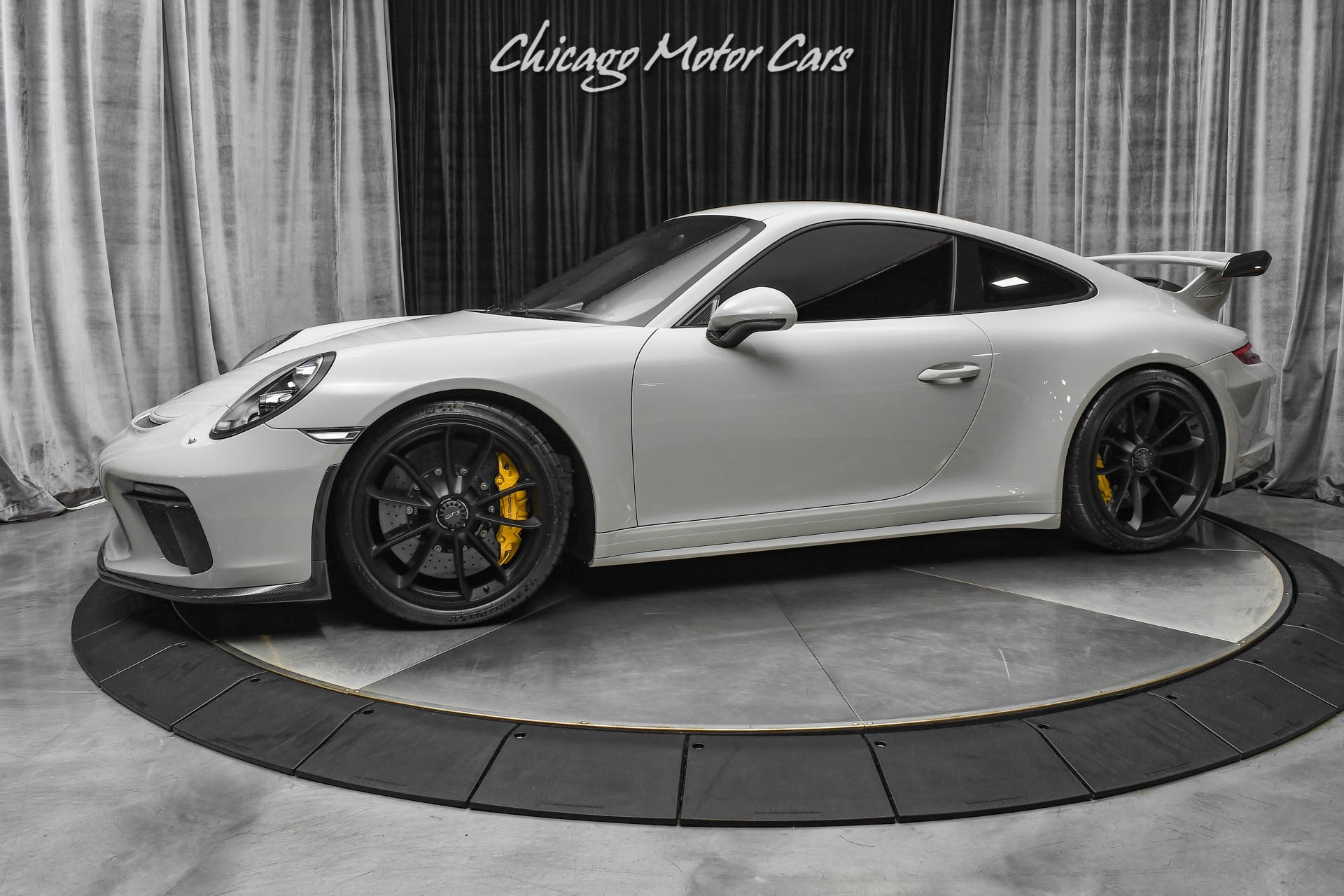 Used-2018-Porsche-911-GT3-Rare-Chalk-Paint-PCCBs-Loaded-Spec-Carbon-Fiber-Everywhere.jpg