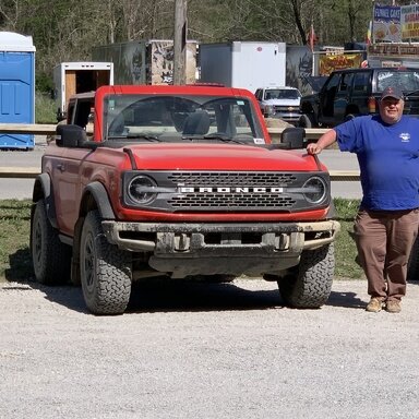 Ford sending Bronco backpack with off-road assistance kit to customers ...