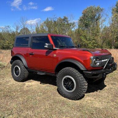 2022 Ford Bronco Adds Deep Green, Orange, Hot-Pepper Red Colors