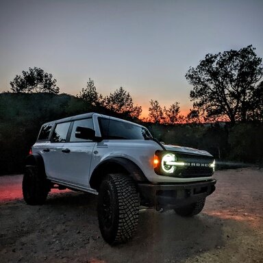 Stinger 12” sub box mounted on back tail gate | Bronco6G - 2021+ Ford ...