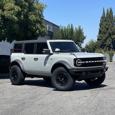 Bronco non Sasquatch flares on wildtrack before and after | Bronco6G ...