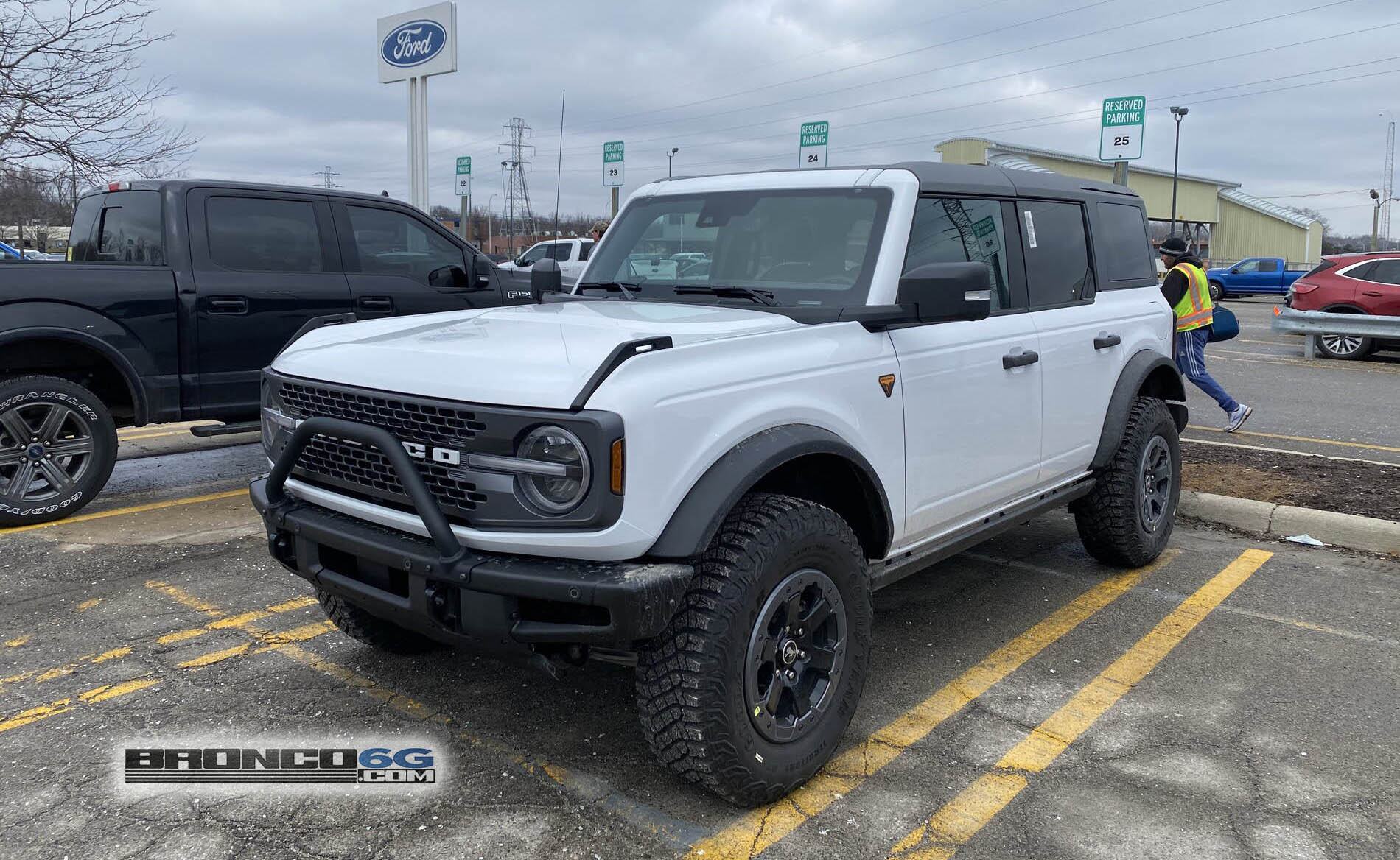 4-Door Oxford White Badlands (@ MAP) | Bronco6G - 2021+ Ford Bronco ...