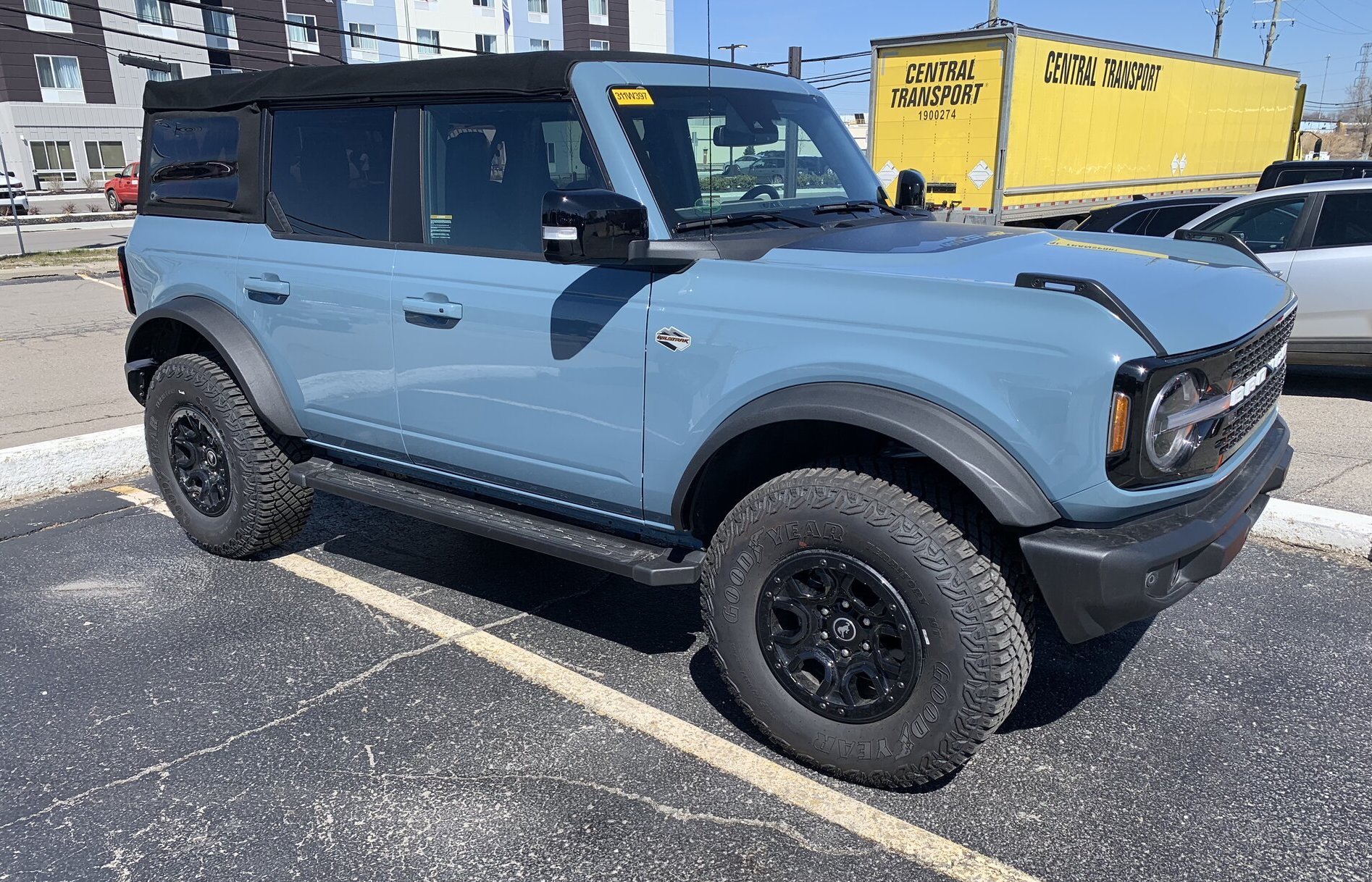 Broncos out in the sun @ Allen Park! Cyber Orange Badlands 2-door and ...