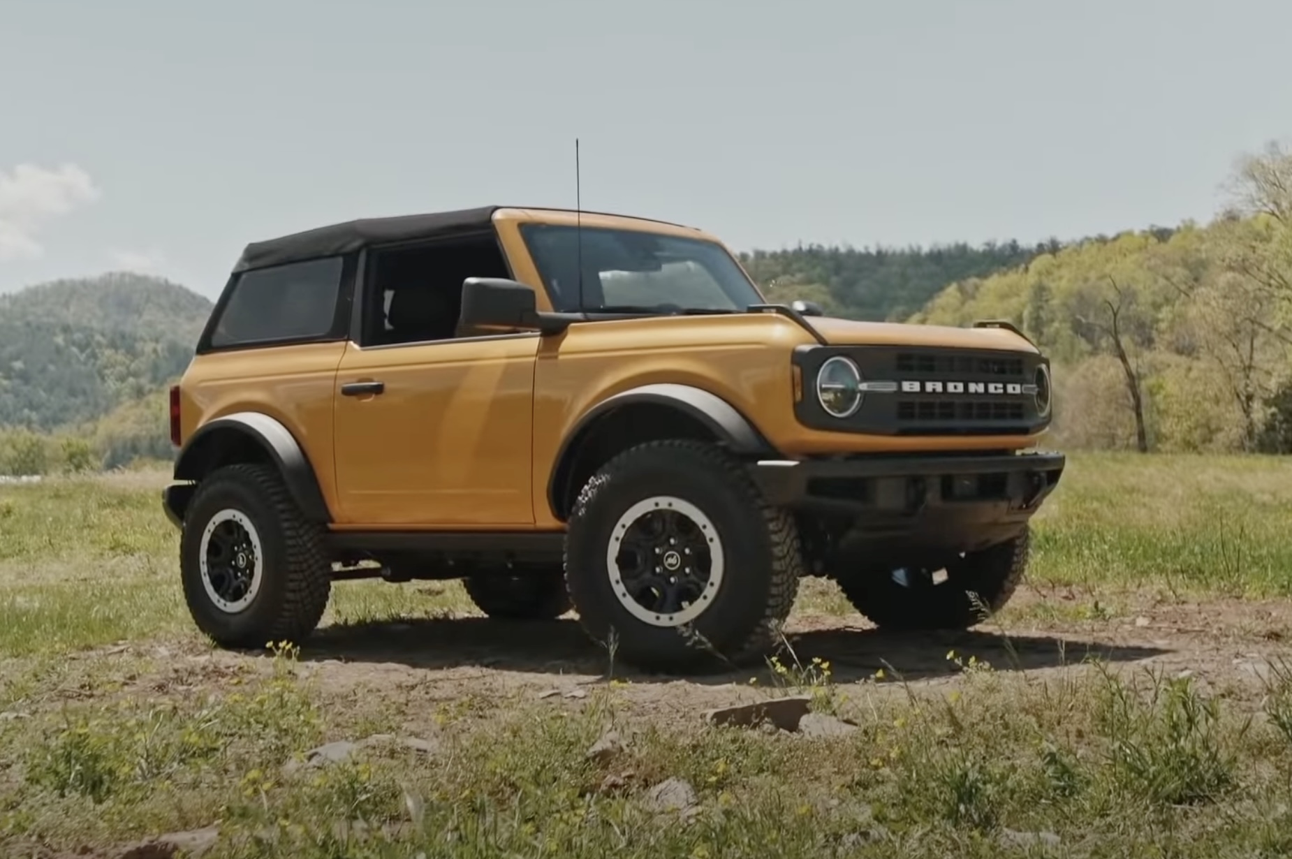 Black Diamond Walkaround Video! 2-door Cyber Orange | Page 3 | Bronco6G ...