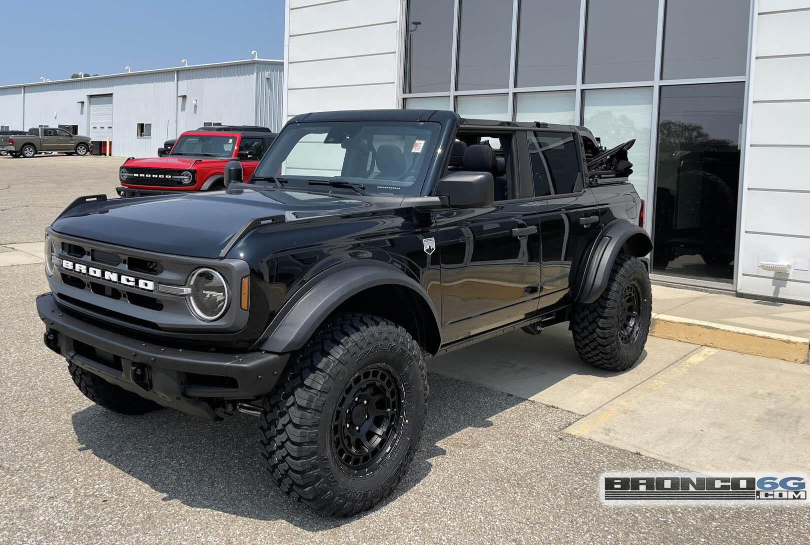 Our 2021 Bronco Gets 4WP Leveling Kit, Black Rhino Chamber Wheels