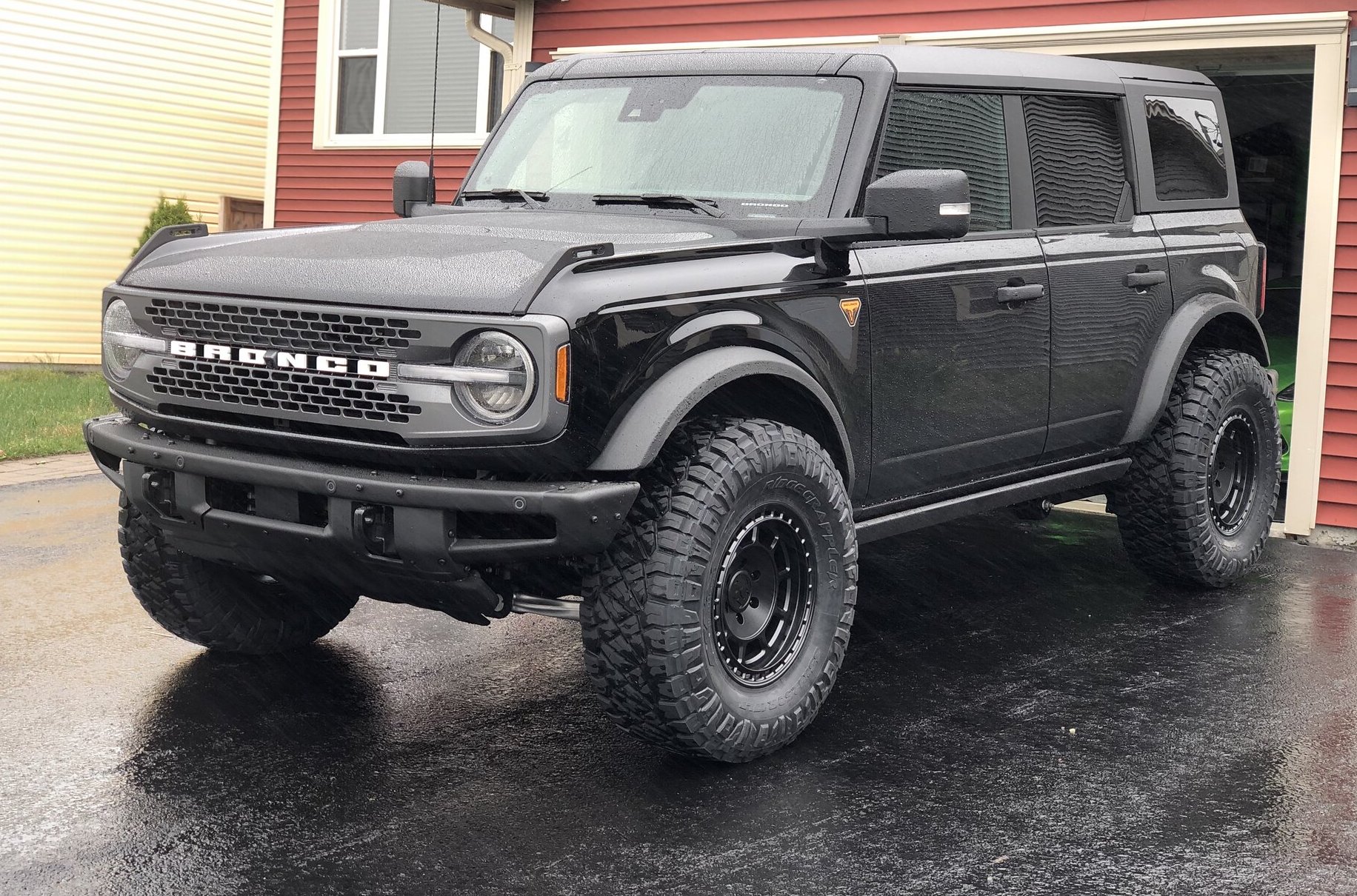 New pics of my 2021 Bronco Badlands with 35’s!! [Videos Added ...