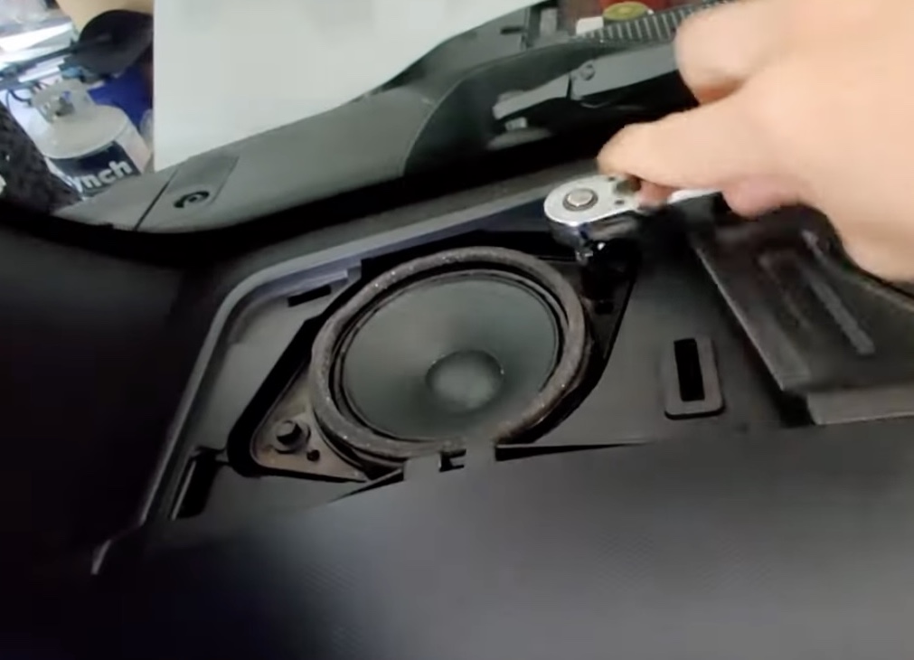 Ford Bronco Speaker Upgrade