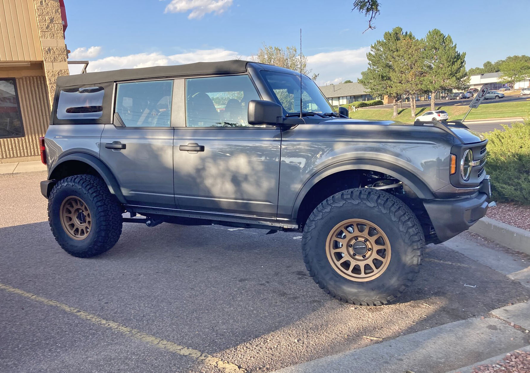 Base Bronco Shawty Build Featuring 35’s by Hypebeast Dad | Bronco6G ...