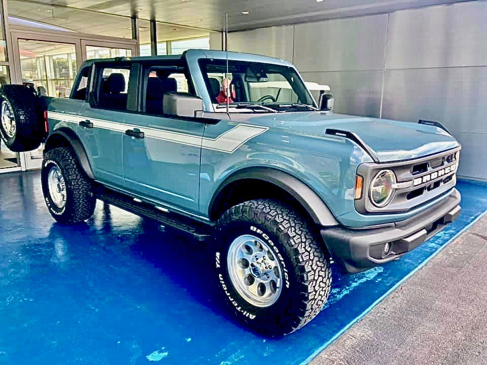 2023 Ford Bronco Hard Top