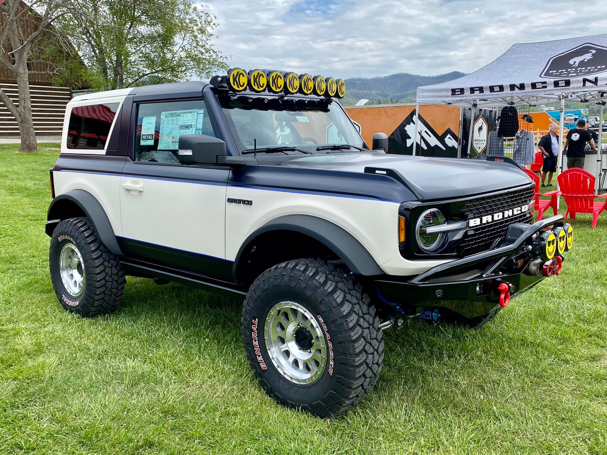 Beautiful Custom Painted Bronco Build Bronco6G 2021+ Ford Bronco