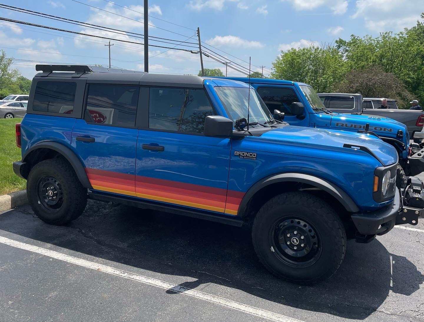 Retro Sunset Stripes on my Black Diamond | Bronco6G - 2021+ Ford Bronco ...