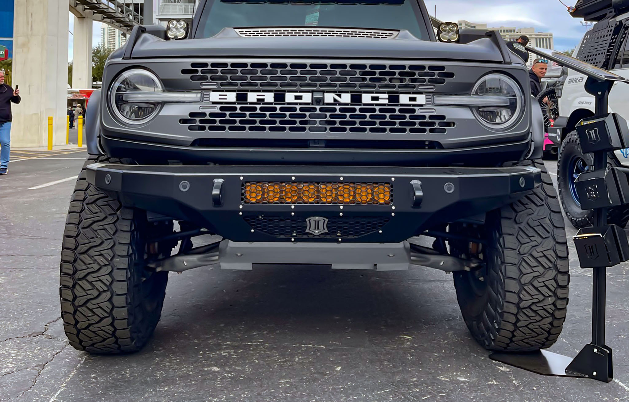 Mesh grill inserts installed on Big Bend  Bronco6G - 2021+ Ford Bronco &  Bronco Raptor Forum, News, Blog & Owners Community